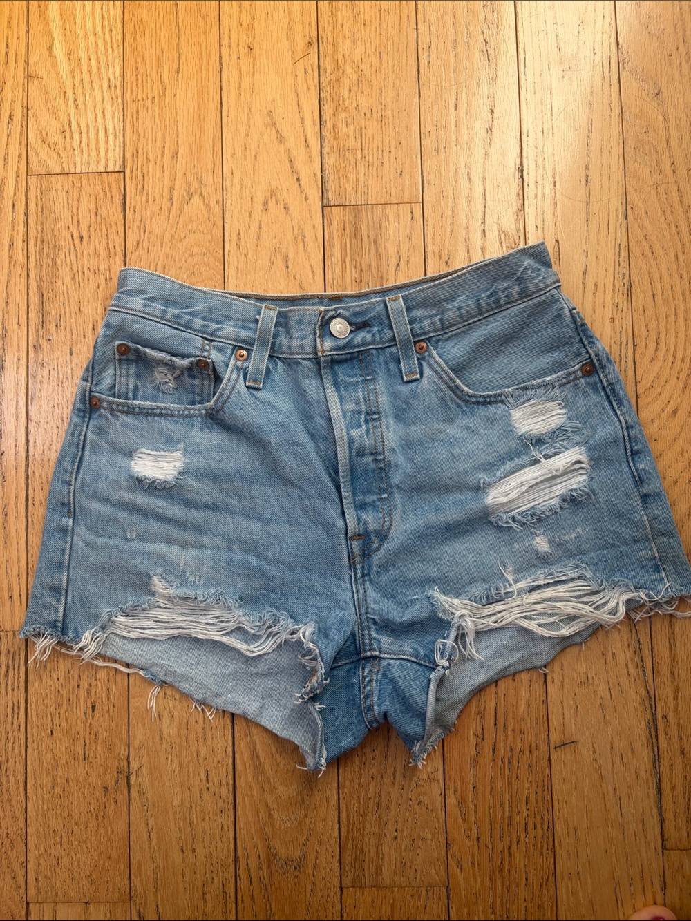 Levi's women’s 501 Jean shorts size 28